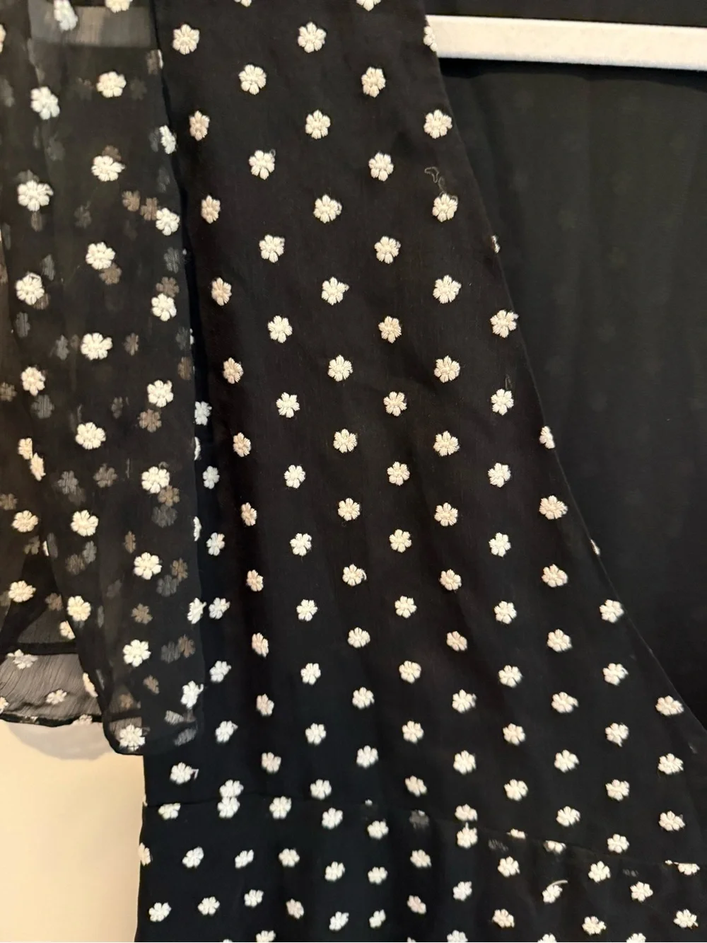 Alice + Olivia Black‎ and White floral Dot Wrap Dress